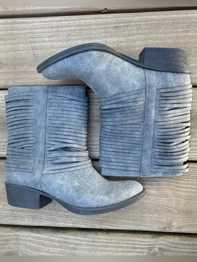 Coconuts by Matisse Chorus Grey Motto Boots Size 7.5M Women's NWOT